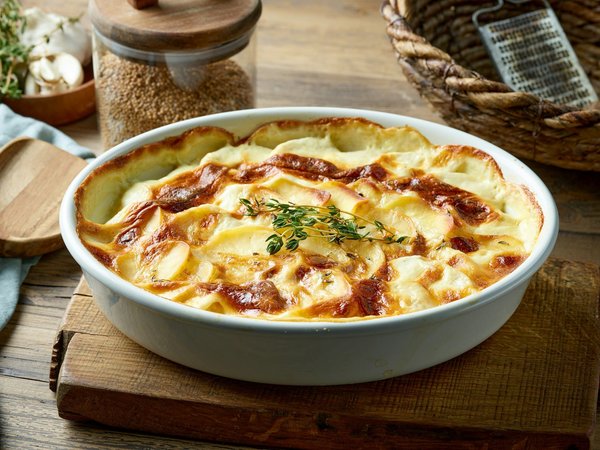 Comment préparer un gratin de légumes provençal avec une sauce tomate maison?