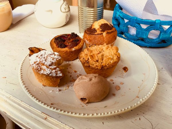 Quels sont les secrets pour un gâteau roulé à la pistache et framboises?